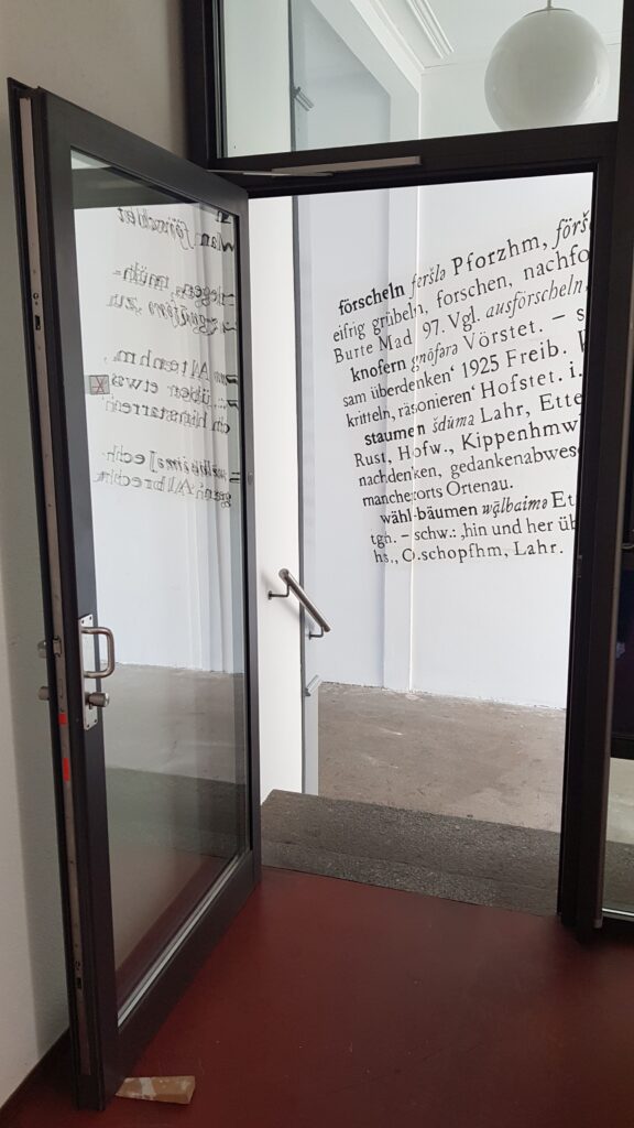 Ausgang zum Wandbild