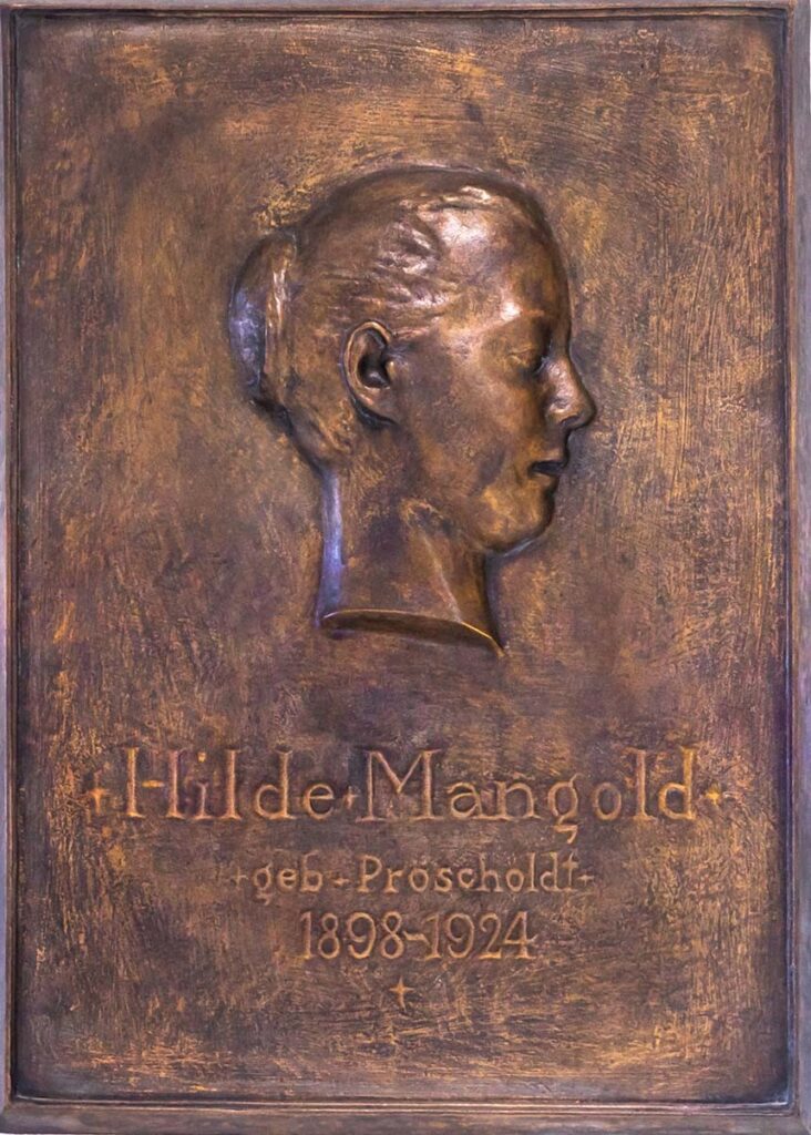 A cast of Hilde Mangold´s gravestone at the University of Freiburg