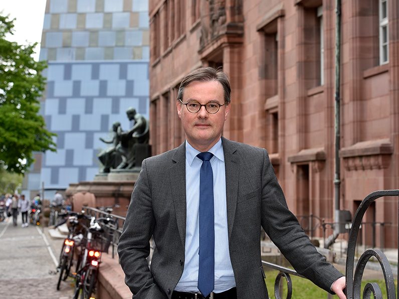 Das Foto zeigt Jörn Leonhard der Gottfried-Wilhelm Leibniz-Preis-träger der Universität Freiburg