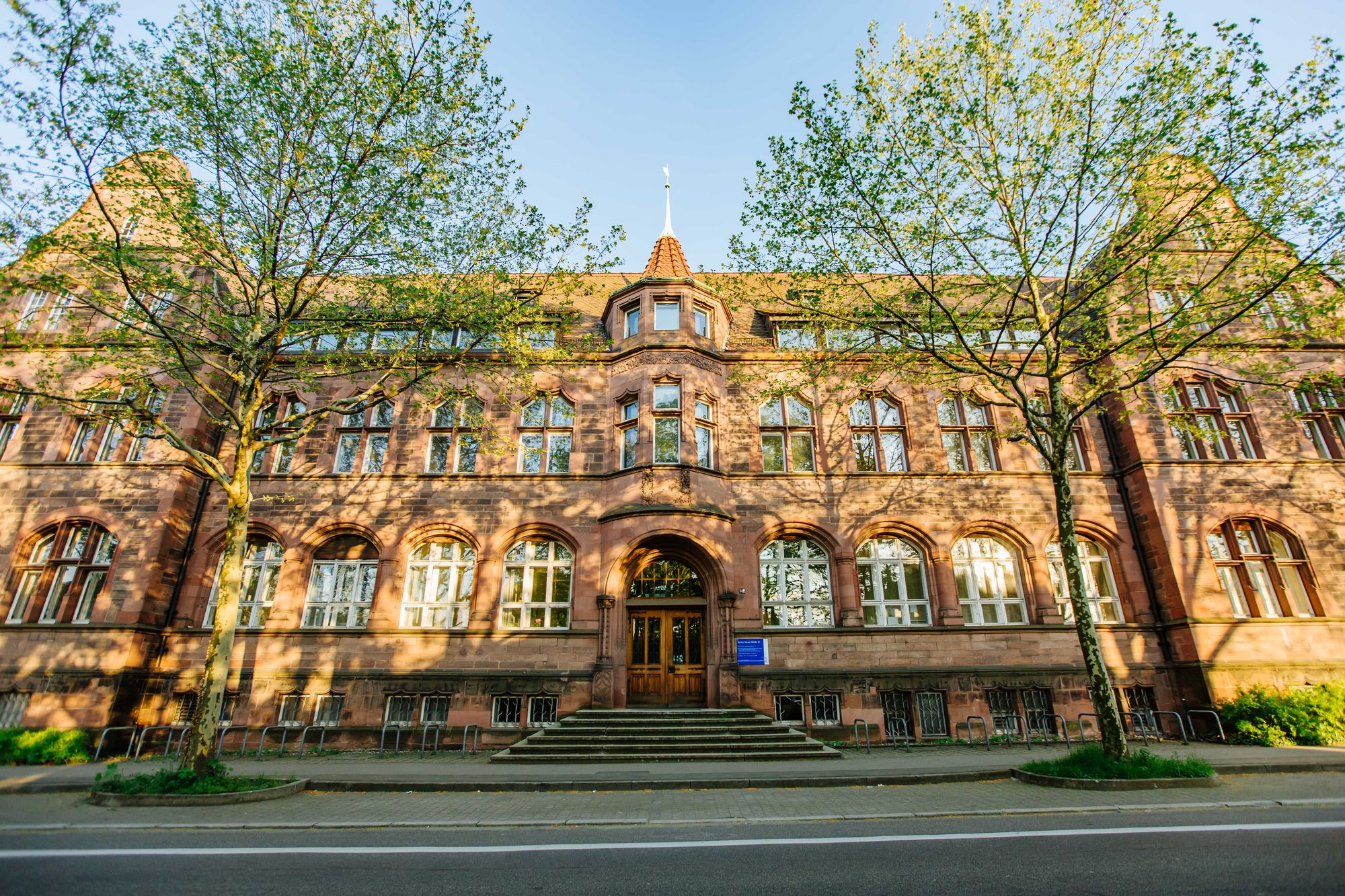 The photo shows the Institute Quarter of the University of Freiburg.