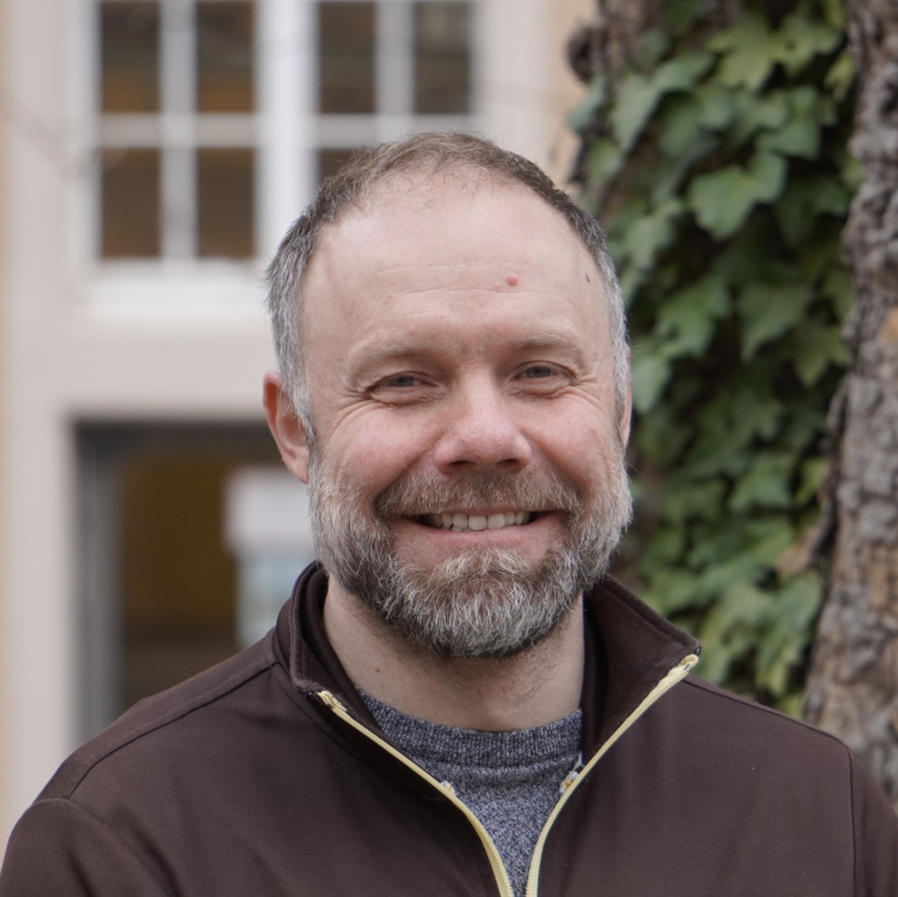 Portrait of Steven Randall
