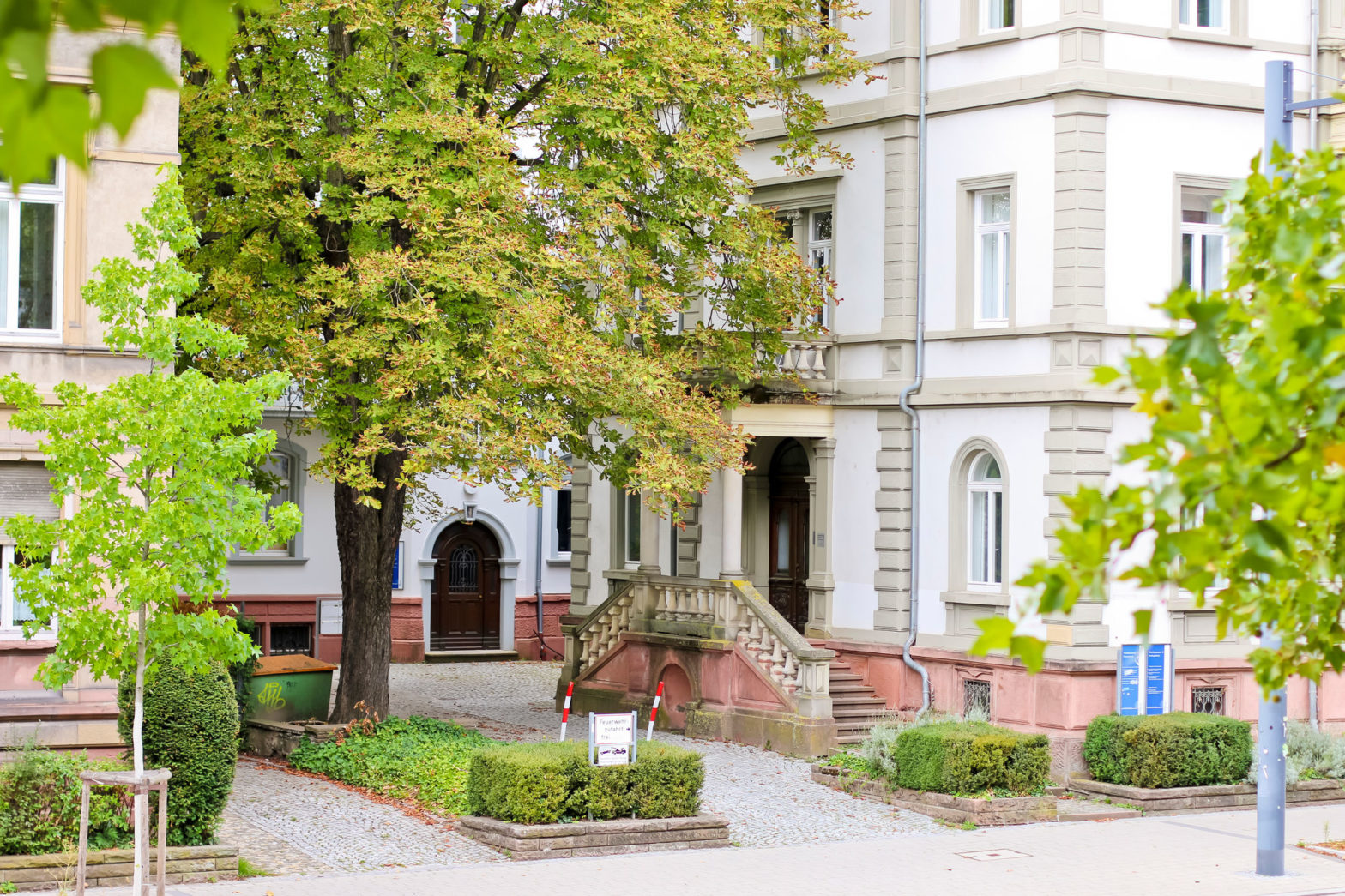 Das Universitätsgebäude in der Werthmannstraße 8.