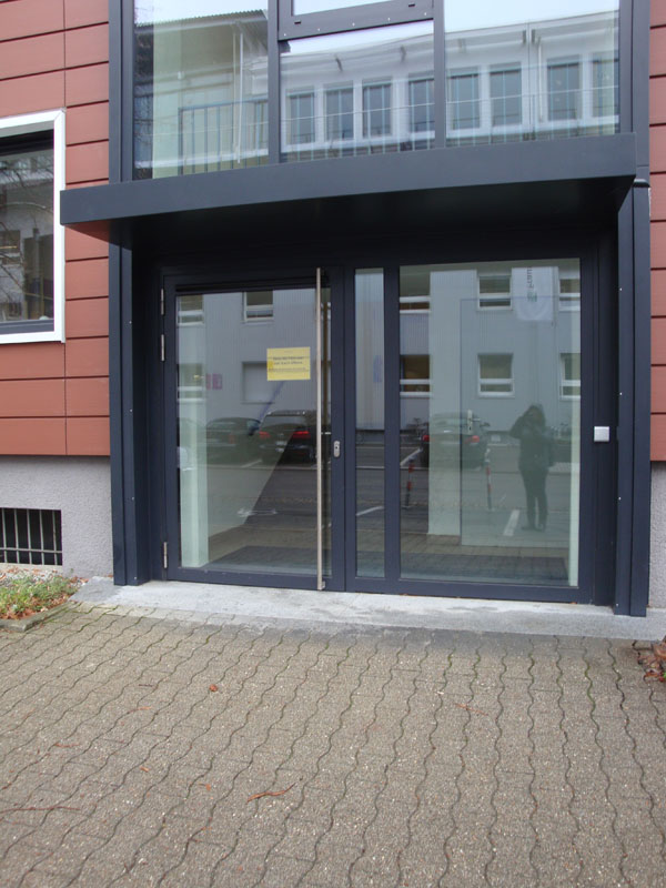 Nebeneingang, Eckerstraße (Ostseite)