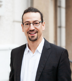 Foto Lehrbeauftragte*r